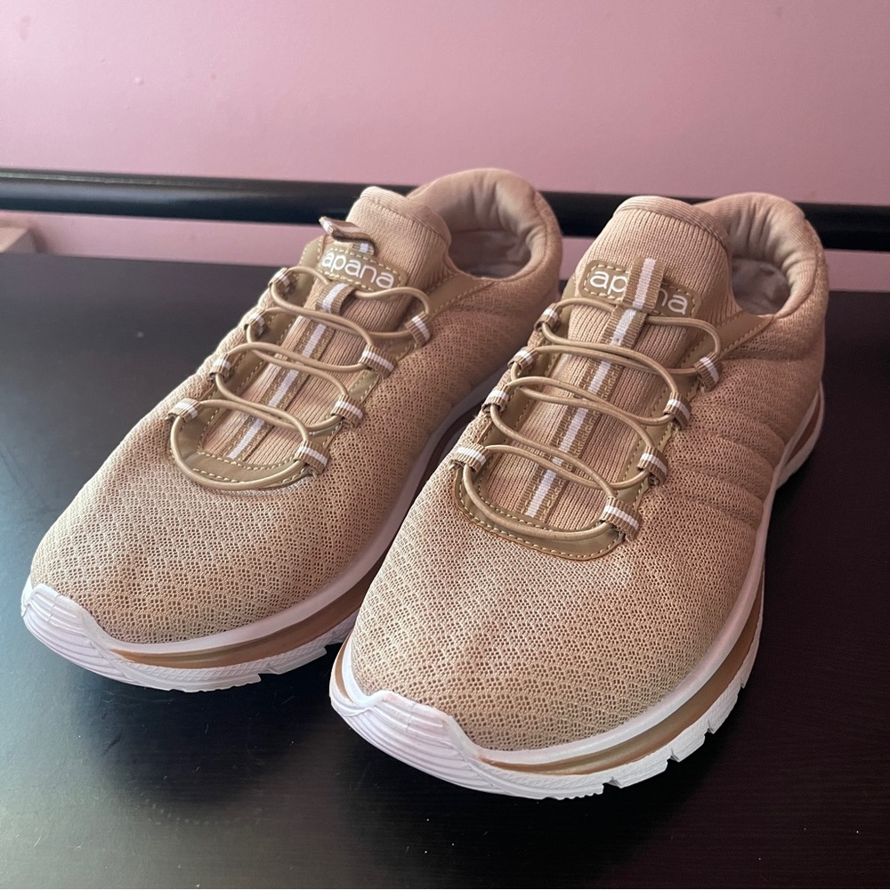 Apana Women's Beige Sneakers